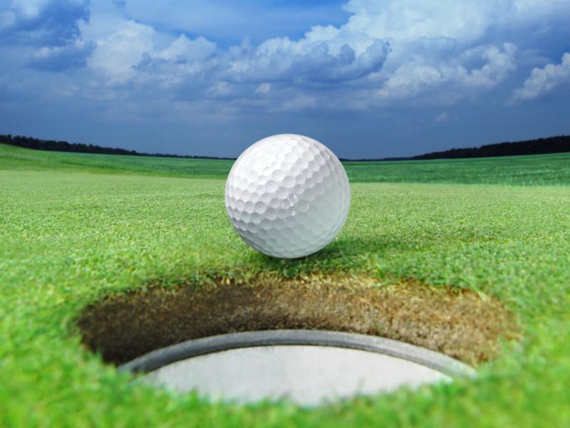 Những vết lõm trên bóng golf giúp giảm lực cản của sức gió