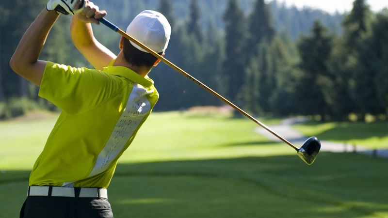 Sân golf 18 lỗ chuyên biệt dành cho nam sẽ có chiều dài từ 6500 đến 7000 yard