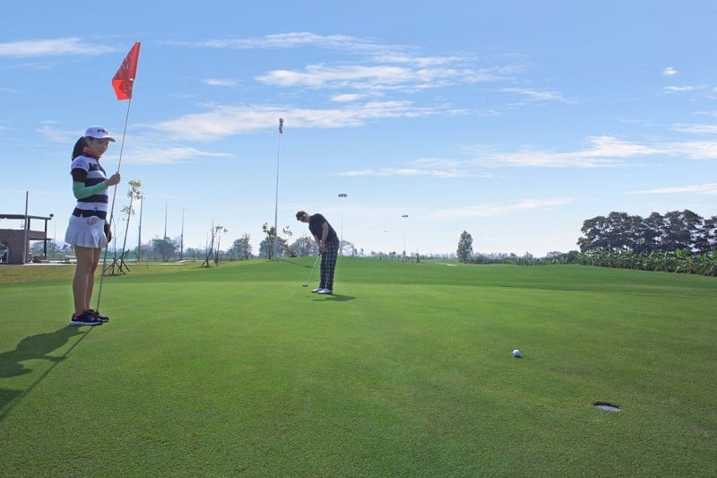 Sân tập golf Hà Đông với vị trí thuận lợi ở Hà Nội