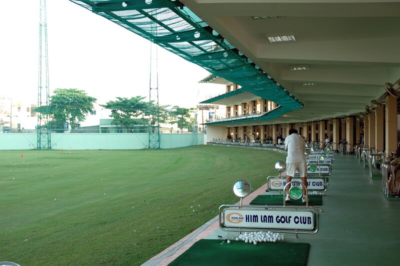 Tới sân golf tập luyện, golfer sẽ nhanh chóng nâng cao kỹ năng và chiến thuật đánh bóng