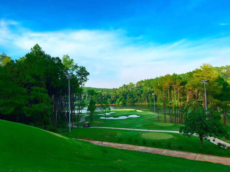 Sân golf Tràng An được người chơi ví như Đà Lạt thu nhỏ tại khu vực miền Bắc