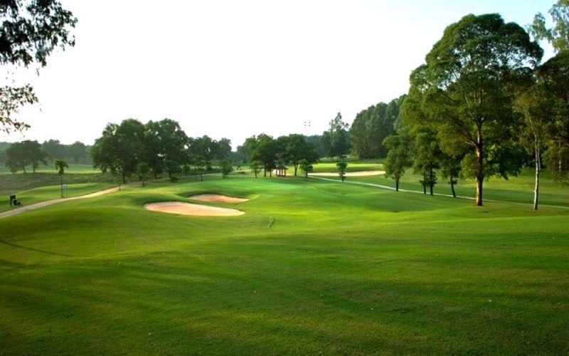 Sân golf Đồng Mô rất nổi tiếng ở miền Bắc
