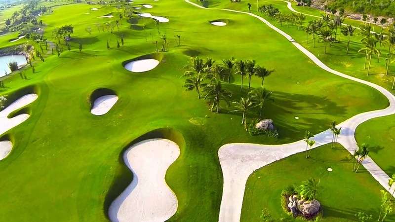 Sân golf Diamond Bay Nha Trang tọa lạc tại vị trí vàng