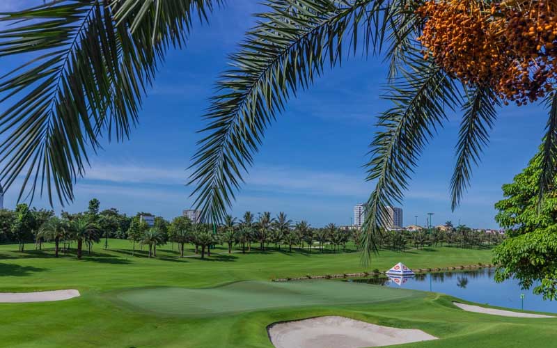 Sân golf Vinpearl Hà Nội được biết tới là một dự án lớn, có số vốn đầu tư “khủng”