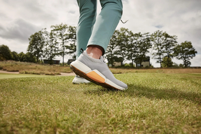 Mẫu giày golf được nhiều golfer đánh giá cao về chất lượng