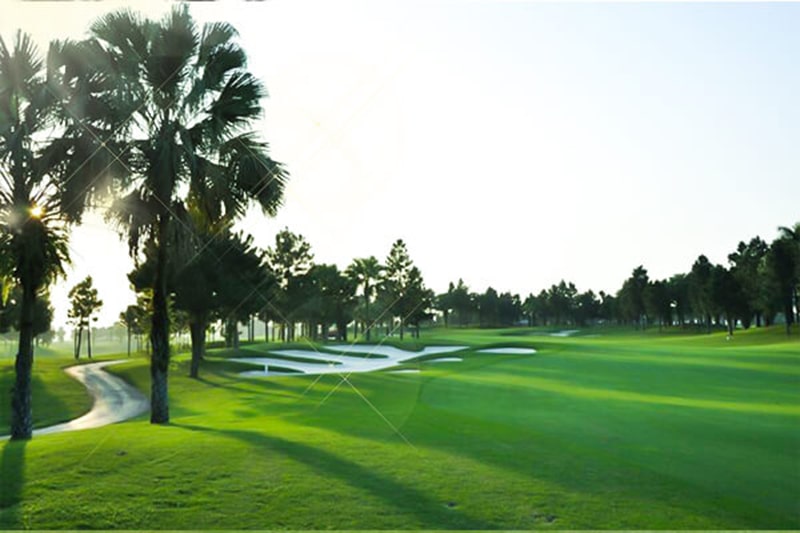 Sân golf có các dịch vụ tiện ích đẳng cấp chuẩn quốc tế