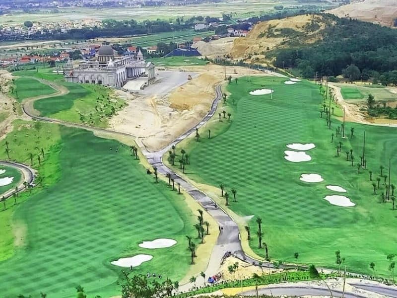Sân golf Việt yên sở hữu nhiều ưu điểm nổi bật về thiết kế