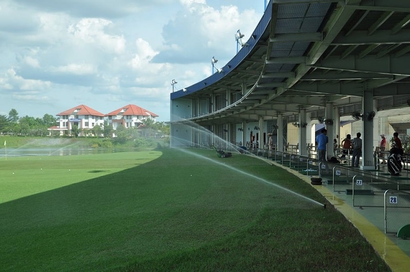 Sân tập golf Sonadezi thu hút lượng lớn golfer tới trải nghiệm
