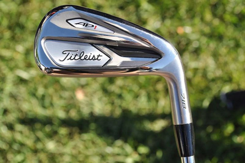 Bộ gậy golf sắt Titleist AP1 718 có MOI cao giúp cú đánh ổn định hơn