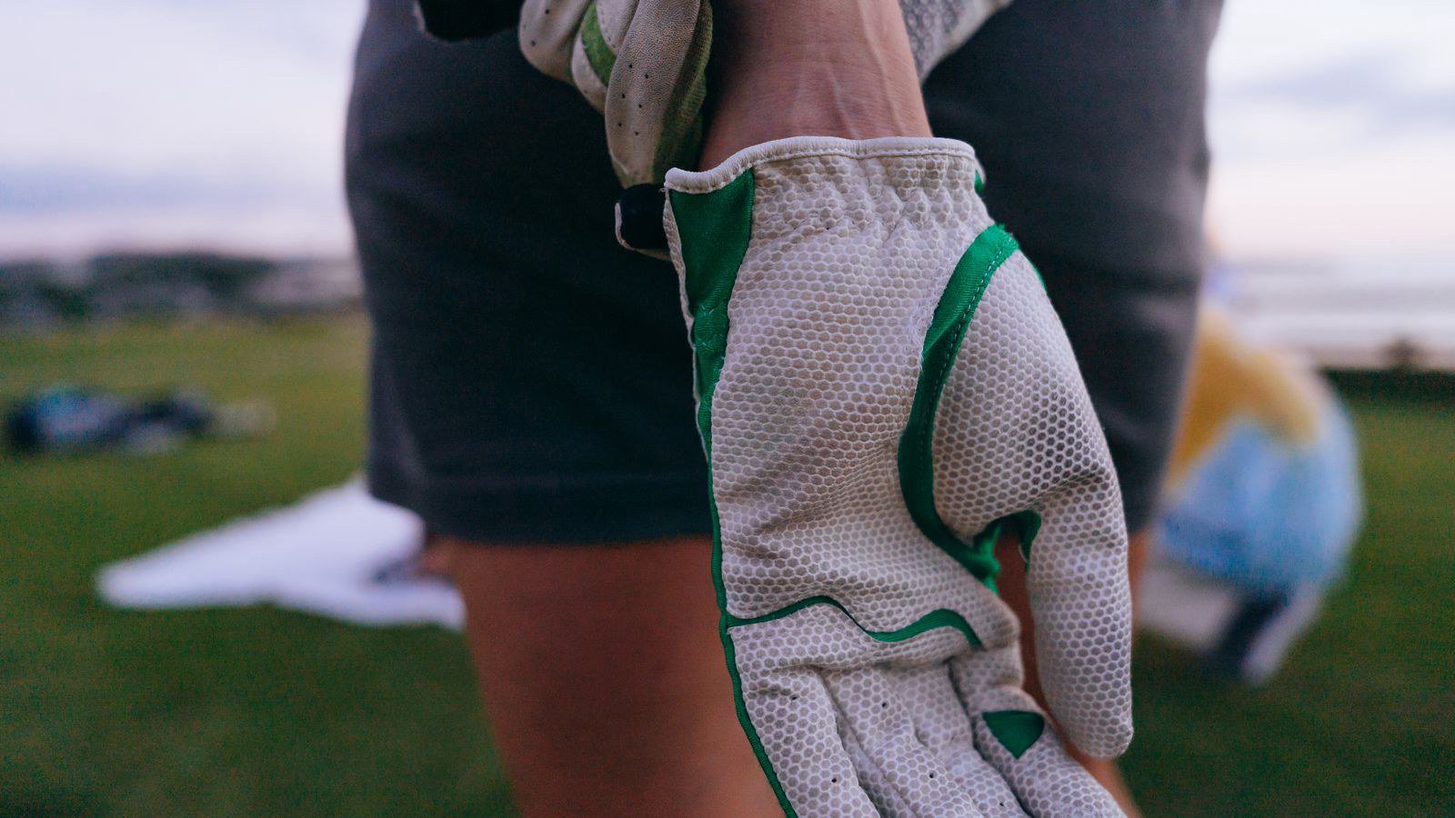Grip overlap, interlock và ten-finger