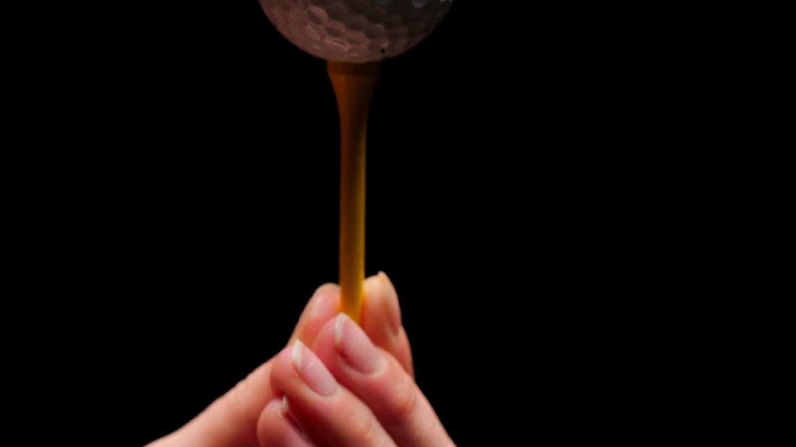 Xác suất ghi hole in one của golfer nghiệp dư